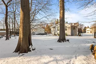 20 Mountain View Ave, Airmont, NY 10901 - Photo 43