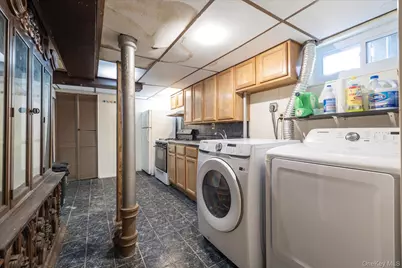 22731 111th Avenue, Queens Village, NY 11429 - Photo 29