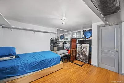 2953 Harding Avenue, Bronx, NY 10465 - Photo 21