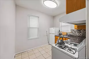 2953 Harding Ave, Bronx, NY 10465 - Photo 15