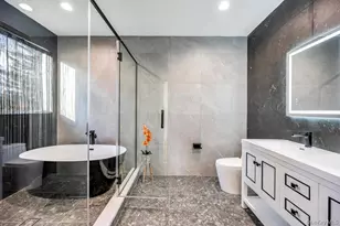 61 Stephen Dr, Plainview, NY 11803 - Photo 19