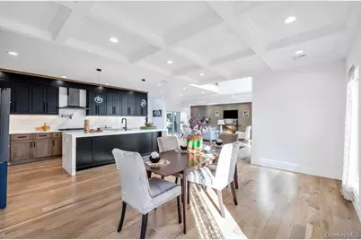 61 Stephen Drive, Plainview, NY 11803 - Photo 15