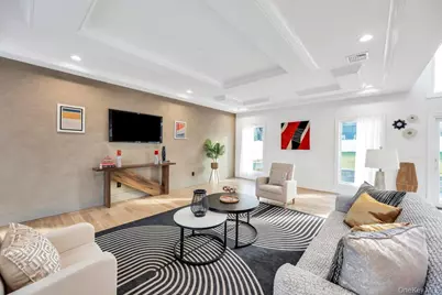 61 Stephen Drive, Plainview, NY 11803 - Photo 3