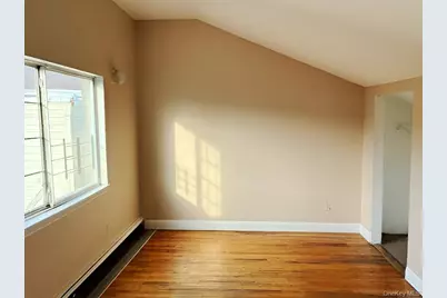 1987 Cruger Avenue, Bronx, NY 10462 - Photo 15