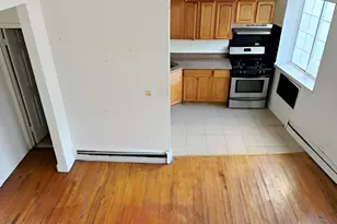 1987 Cruger Ave, Bronx, NY 10462 - Photo 11