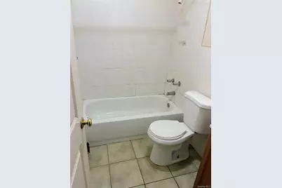 1987 Cruger Avenue, Bronx, NY 10462 - Photo 19