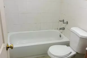 1987 Cruger Ave, Bronx, NY 10462 - Photo 19