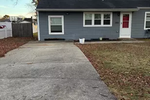 202 Clark St, Brentwood, NY 11717 - Photo 15