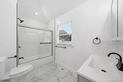 2489 Beltagh Avenue, Bellmore, NY 11710 - Photo 13