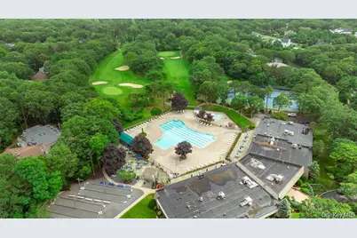 586 Blue Ridge Drive, Medford, NY 11763 - Photo 23