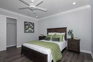 150 Lake Pointe Dr, Middle Island, NY 11953 - Photo 9