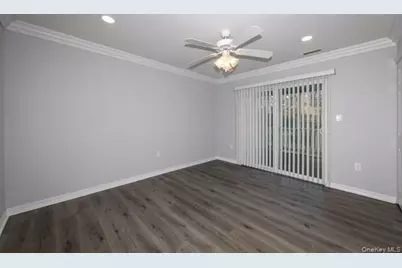 335 Lake Pointe Court #335, Middle Island, NY 11953 - Photo 7