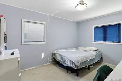 58 Circle Drive, Syosset, NY 11791 - Photo 13