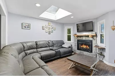 58 Circle Drive, Syosset, NY 11791 - Photo 7