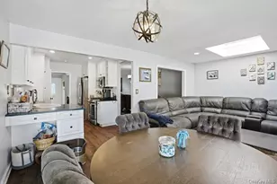 58 Circle Dr, Syosset, NY 11791 - Photo 9