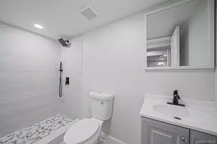 20 Bowling Ln, Deer Park, NY 11729 - Photo 23