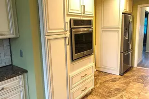 563 Albemarle Pl, Cedarhurst, NY 11516 - Photo 11
