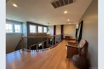 183 Tahlulah Lane, West Islip, NY 11795 - Photo 21