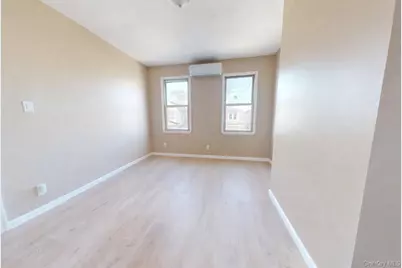 9561 115th Street, Richmond Hill, NY 11419 - Photo 9