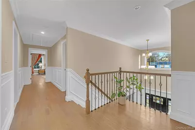 76 Northern Parkway W, Plainview, NY 11803 - Photo 25