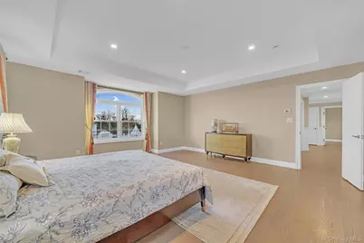 76 Northern Parkway W, Plainview, NY 11803 - Photo 3