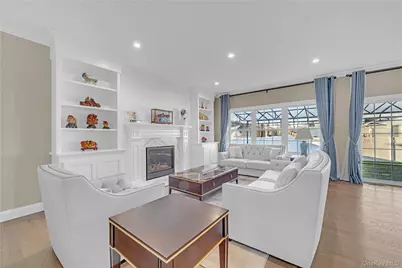 76 Northern Parkway W, Plainview, NY 11803 - Photo 7