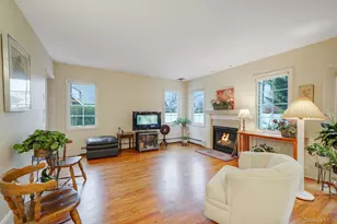 221 Thelma Ave, Merrick, NY 11566 - Photo 11