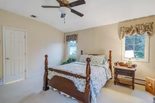 221 Thelma Ave, Merrick, NY 11566 - Photo 31