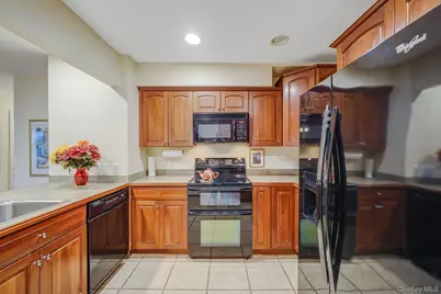 221 Thelma Avenue, Merrick, NY 11566 - Photo 21