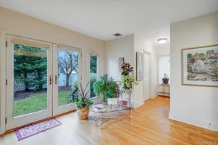 221 Thelma Ave, Merrick, NY 11566 - Photo 13