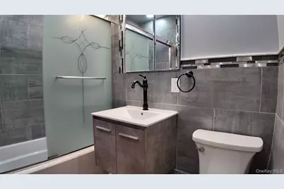420 Screvin Avenue, Bronx, NY 10473 - Photo 3