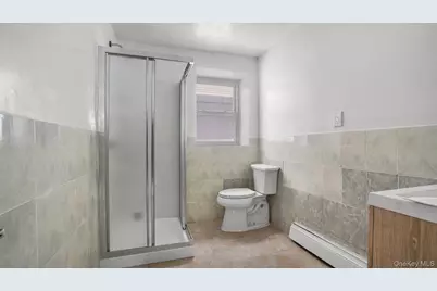 3412 Hunter Avenue, Bronx, NY 10475 - Photo 17