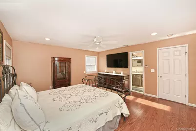 38 Soundcrest Avenue, Northport, NY 11768 - Photo 23