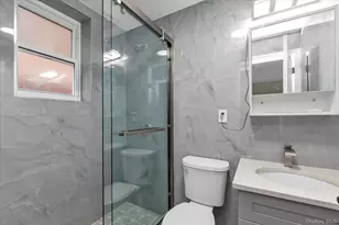 27-09 Utopia Pkwy, Flushing, NY 11358 - Photo 13