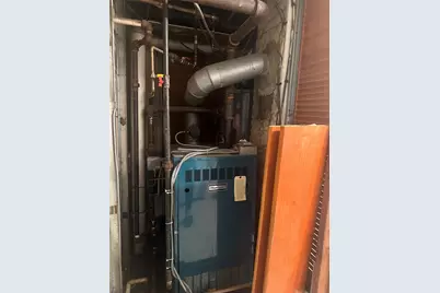 18823 Mangin Avenue, Saint Albans, NY 11412 - Photo 5