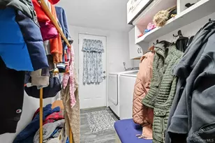 377 Deer Rd, Ronkonkoma, NY 11779 - Photo 25