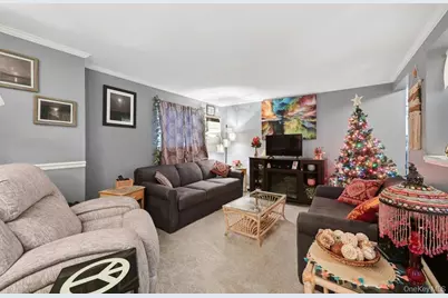 377 Deer Road, Ronkonkoma, NY 11779 - Photo 17