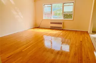 61-50 219th St, Oakland Gardens, NY 11364 - Photo 7