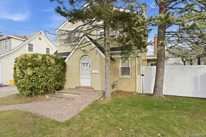 422 Cedarhurst Avenue, Cedarhurst, NY 11516 - Photo 25