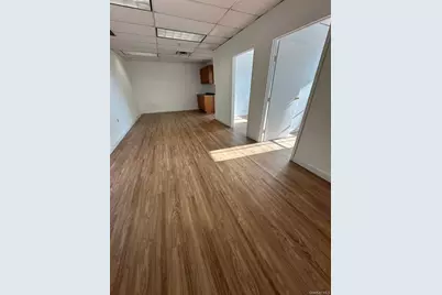 3800 E Tremont Avenue, Bronx, NY 10465 - Photo 5