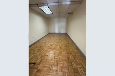 3800 E Tremont Avenue, Bronx, NY 10465 - Photo 13