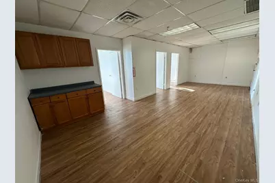 3800 E Tremont Avenue, Bronx, NY 10465 - Photo 5