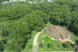 475 Darwen Dr, Ridge, NY 11961 - Photo 25