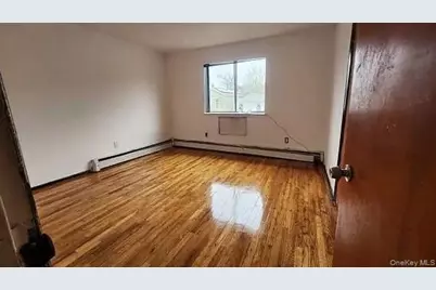 3315 Radcliff Avenue, Bronx, NY 10469 - Photo 9