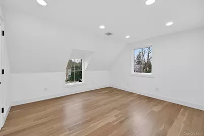 199 Salem Road, East Hills, NY 11577 - Photo 25