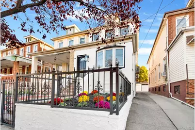 3232 Fenton Avenue, Bronx, NY 10469 - Photo 1