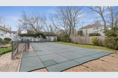 178 Wildacre Avenue, Lawrence, NY 11559 - Photo 5