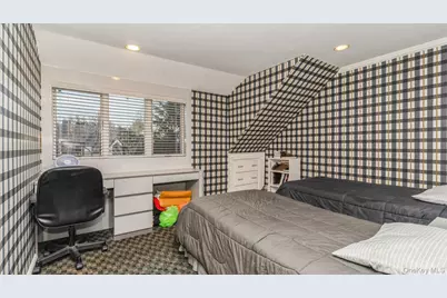 178 Wildacre Avenue, Lawrence, NY 11559 - Photo 31