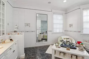 1 Beech Tree Ln, Brookville, NY 11545 - Photo 17