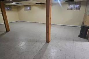 138-39 227th St, Springfield Gardens, NY 11413 - Photo 19